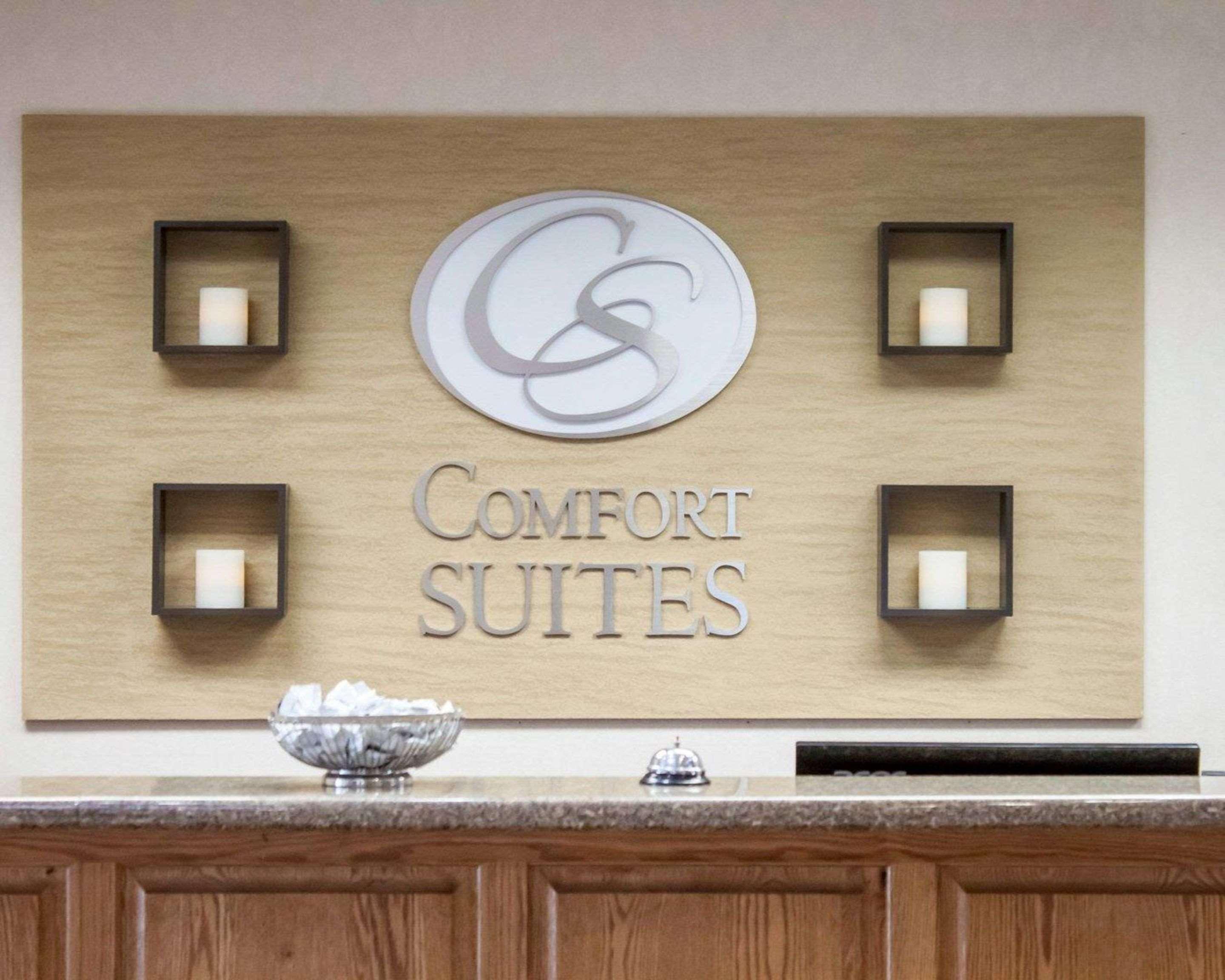 Comfort Suites Airport Boise Exterior photo
