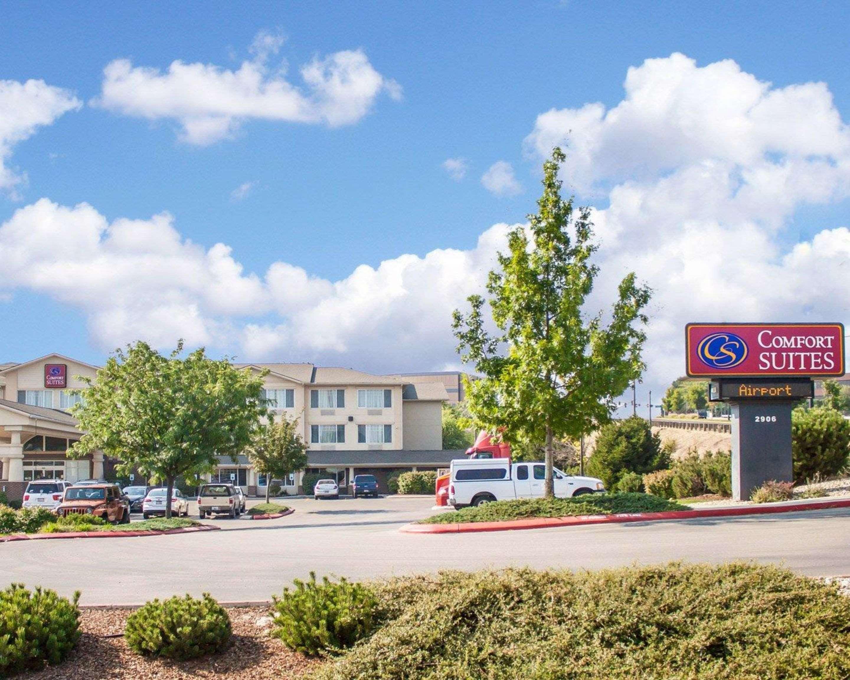 Comfort Suites Airport Boise Exterior photo